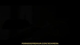 Девушка в латексе трётся мандой о лицо парня и насаживается на его крепкий хер